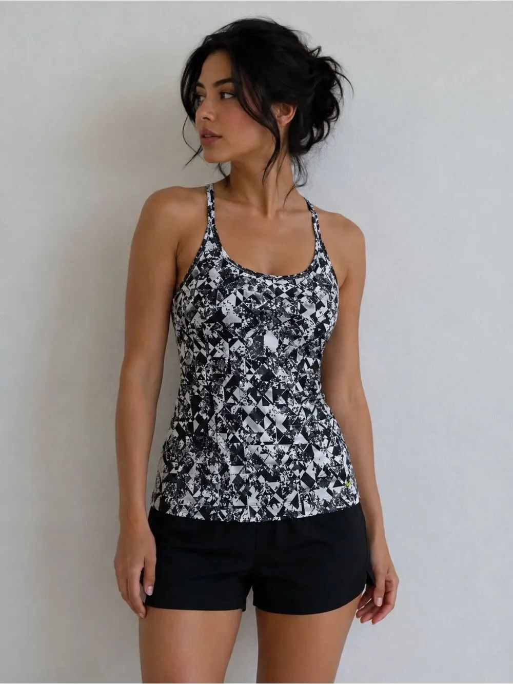 NWT Nike Dri-FIT Women’s Wicking Racerback Tank Top Shirt Size M Black White